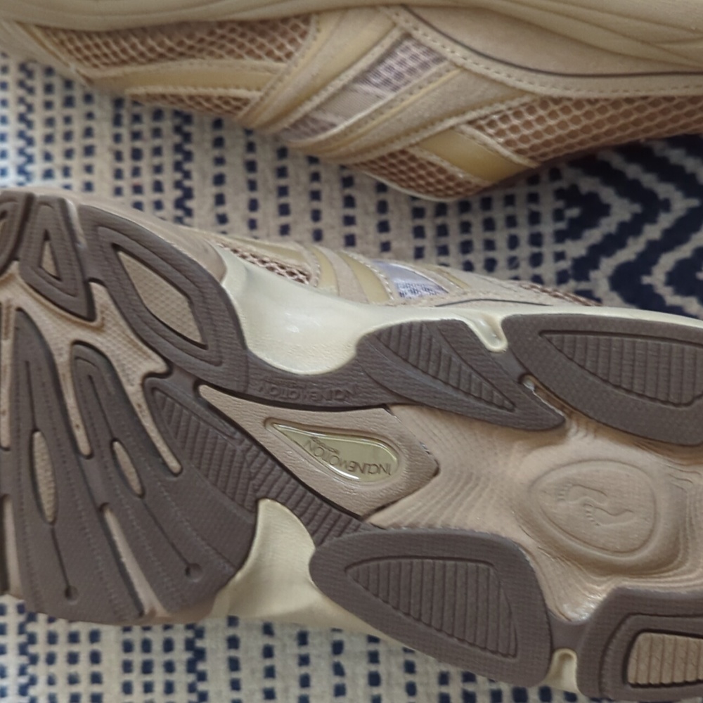 Slip on sneakers - Picture 5 of 9